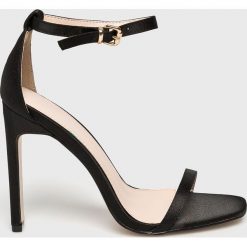 Public Desire - Szpilki VINO. Szare szpilki marki Public Desire, z materiału. Za 149,90 zł.