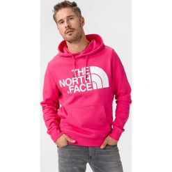 The North Face Bluza Różowy. Różowe bluzy męskie The North Face, s, z nadrukiem, z bawełny, bez kołnierzyka, bez rękawów, bez kaptura. Za 342,95 zł.