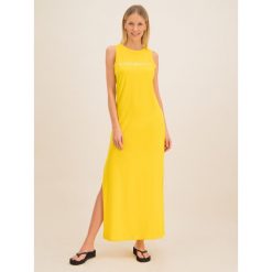 Sukienka plażowa Emporio Armani 262635 0P340 00560. Żółte sukienki damskie Emporio Armani, na plażę, xl, bez wzorów, z bawełny, bez kołnierzyka, bez rękawów. Za 349,00 zł.