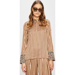 Scotch & Soda - Bluzka. Różowe bluzki damskie Scotch & Soda, na co dzień, s, bez wzorów, z poliesteru, bez kołnierzyka, z krótkim rękawem. W wyprzedaży za 269,90 zł.