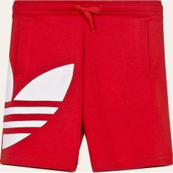 Adidas Originals - Szorty dziecięce 128-164 cm. Czerwone spodenki chłopięce adidas Originals, z nadrukiem, z elastanu, casualowe. Za 99,90 zł.