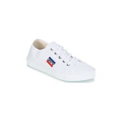 Buty Levis MALIBU SPORTSWEAR. Białe trampki męskie marki Levi's®, bez wzorów, bez zapięcia. Za 199,00 zł.