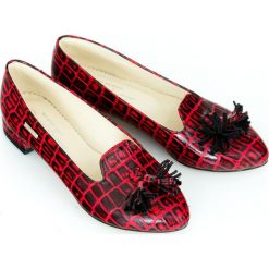 Balerinki w szpic - skóra naturalna - model 045 - kolor czerwono czarny krokodyl. Czerwone baleriny damskie Zapato, bez wzorów, z jeansu, klasyczne, bez obcasa, na obcasie. W wyprzedaży za 179,40 zł.