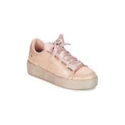 Buty Xti FOSNOCOP. Różowe trampki i tenisówki damskie Xti, bez wzorów, bez zapięcia. Za 175,20 zł.