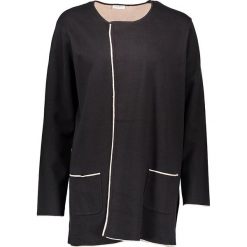 Kardigan w kolorze czarnym. Czarne kardigany damskie marki Gerry Weber, z bawełny. W wyprzedaży za 173,95 zł.