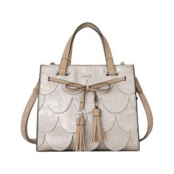 Tamaris Kabelka Malea Handbag 3024191-939 Gold Grzebień. Torebki klasyczne damskie Tamaris, bez wzorów, bez dodatków. W wyprzedaży za 262,00 zł.