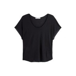 T-shirt damski. T-shirty damskie Promod, uniwersalny, bez wzorów, bez kołnierzyka. Za 39,90 zł.