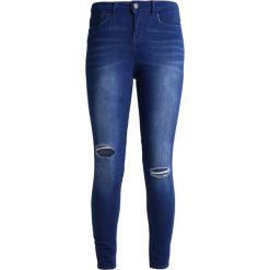 Wåven FREYA Jeans Skinny Fit perfect blue. Niebieskie jeansy damskie relaxed fit marki Wåven, z bawełny. W wyprzedaży za 181,30 zł.