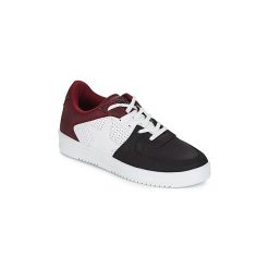 Buty Cash Money STAR. Czerwone trampki męskie Cash Money, bez wzorów, retro, bez zapięcia. Za 143,20 zł.