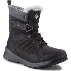 Śniegowce COLUMBIA - Meadows Shorty Omni-Heat 3D BL5966 Black/Steam 010. Czarne kozaki damskie Columbia, na zimę, ze skóry ekologicznej, bez obcasa, bez zapięcia. W wyprzedaży za 349,00 zł.