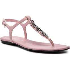 Sandały CALVIN KLEIN - Silva E8914 Pastel Pink. Różowe klapki damskie Calvin Klein, bez wzorów, ze skóry, bez obcasa, na obcasie. W wyprzedaży za 299,00 zł.
