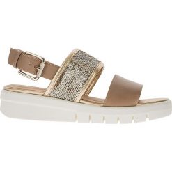Geox Sandały damskie Wimbley Sandal B Lt Taupe / Lt Gold D92DPB-043AY-CH62L (rozmiar 38). Żółte sandały damskie Geox, bez wzorów, bez obcasa, bez zapięcia. W wyprzedaży za 348,00 zł.