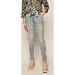 Medicine - Jeansy Boho Breeze. Niebieskie jeansy damskie MEDICINE. W wyprzedaży za 79,90 zł.
