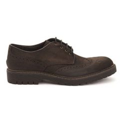 Trussardi półbuty męskie 1260 FORMIGONE brązowe 46. Pomarańczowe półbuty męskie Trussardi, bez wzorów, z zamszu, bez zapięcia. W wyprzedaży za 269,00 zł.