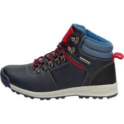 Granatowe trapery damskie WISHOT 31-997. Czarne buty trekkingowe damskie Wishot, na wysokim obcasie, na obcasie, bez zapięcia. W wyprzedaży za 99,00 zł.