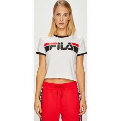 Fila - Top. Białe topy damskie marki Fila, l, z nadrukiem, z bawełny, z okrągłym kołnierzem. W wyprzedaży za 99,90 zł.