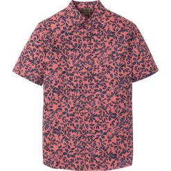 Koszula z krótkim rękawem w kwiaty bonprix czerwony w kwiaty. Czerwone koszule męskie bonprix, xl, z nadrukiem, bez kołnierzyka, z krótkim rękawem. Za 69,99 zł.