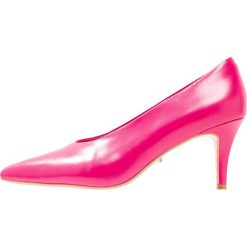 Dune London ARI Czółenka pink. Czerwone czółenka damskie marki Dune London, bez wzorów, ze skóry ekologicznej, bez obcasa. Za 419,00 zł.