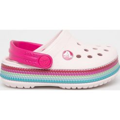 Crocs - Sandały dziecięce. Różowe sandały dziewczęce Crocs, z gumy, bez zapięcia. Za 149,90 zł.