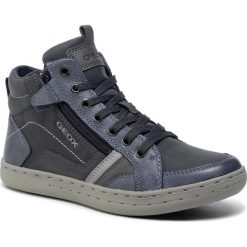 Sneakersy GEOX - J Garcia B. A J94B6A 0MEMW C0661 D Navy/Grey. Niebieskie trampki chłopięce Geox, bez wzorów, ze skóry ekologicznej, bez zapięcia. W wyprzedaży za 199,00 zł.