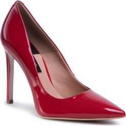 Szpilki GINO ROSSI - Miya DCI567-CP2-JE00-7100-0 33. Czerwone półbuty damskie Gino Rossi, bez wzorów, ze skóry, eleganckie, bez obcasa, na obcasie, bez zapięcia. Za 329,99 zł.