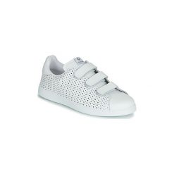 Buty Victoria TENIS VELCRO PERFORA. Białe trampki i tenisówki damskie Victoria, bez wzorów, bez zapięcia. Za 329,00 zł.