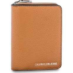 Mały Portfel Damski CALVIN KLEIN JEANS - Ultra Light French W K40K400699 240. Brązowe portfele damskie Calvin Klein Jeans, z jeansu. Za 279,00 zł.