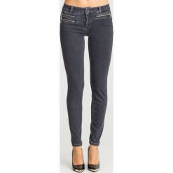 JEANSY SKINNY FIT LIU JO. Czarne jeansy damskie Liu Jo, z aplikacjami, z elastanu. Za 659,00 zł.