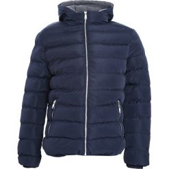 Granatowa Kurtka Autumn Evening. Czarne marynarki męskie Born2be, na zimę, xl, bez wzorów, z dresówki. Za 84,99 zł.