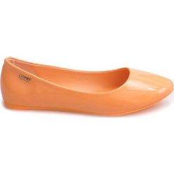 Pomarańczowe Lakierowane Balerinki 11037 Pomarańczowy. Pomarańczowe baleriny damskie ButyModne, bez wzorów, z lakierowanej skóry, eleganckie, bez obcasa. Za 84,99 zł.