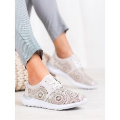 SkÓrzane obuwie sportowe. Buty sportowe damskie FILIPPO, bez wzorów, ze skóry, sportowe. Za 145,90 zł.