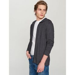 Rozpinana bluza z kapturem - Szary. Szare bluzy męskie rozpinane marki Reserved, l, z kapturem. Za 139,99 zł.