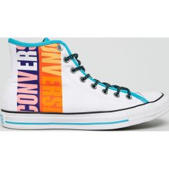 Converse - Trampki. Białe trampki męskie Converse, bez wzorów, z materiału, na sznurówki. W wyprzedaży za 269,90 zł.