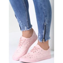 Różowe Tenisówki Tip It Back. Czerwone tenisówki damskie vices. Za 59,99 zł.
