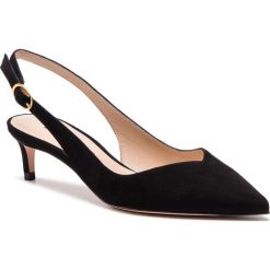 Sandały STUART WEITZMAN - Edith ZL37400 Black Suede. Czarne klapki damskie marki Stuart Weitzman, bez wzorów, ze skóry, bez obcasa, na obcasie. Za 1279,00 zł.