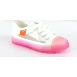Sneakersy w kolorze jasnoróżowym. Różowe trampki dziewczęce Rock & Joy, bez wzorów, na sznurówki. W wyprzedaży za 85,95 zł.