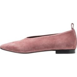 Copenhagen Baleriny rose. Różowe baleriny damskie marki Copenhagen, bez wzorów, ze skóry, klasyczne, bez obcasa. Za 509,00 zł.