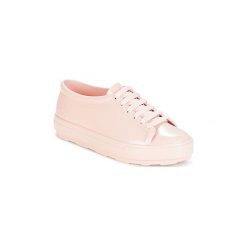 Buty Melissa BE AD. Różowe trampki i tenisówki damskie Melissa, bez wzorów, bez zapięcia. Za 244,30 zł.