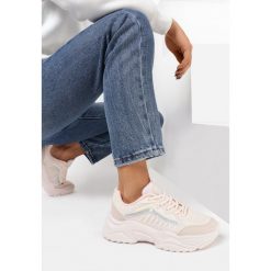 Różowe Sneakersy Iphislisa. Różowe sneakersy damskie Born2be. Za 109,99 zł.