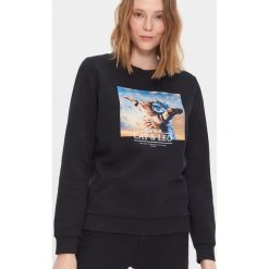Bluza z nadrukiem - Czarny. Czarne bluzy damskie House, s, z nadrukiem, bez kołnierzyka, bez rękawów, bez kaptura. Za 119,99 zł.
