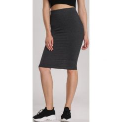 Szara Spódnica Eirelee. Szare spódniczki damskie Renee, s, bez wzorów, midi. Za 59,99 zł.