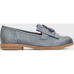 Caprice - Mokasyny. Niebieskie mokasyny damskie Caprice, bez wzorów, ze skóry, bez obcasa, bez zapięcia. Za 299,90 zł.