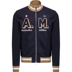 Bluza AERONAUTICA MILITARE. Niebieskie bluzy męskie Aeronautica Militare, na lato, bez wzorów, z tkaniny, ze stójką, bez rękawów, bez kaptura. Za 860,00 zł.