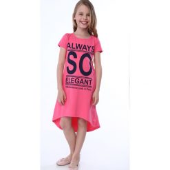 Sukienka dziewczęca z napisami amarantowa NDZ8247. Różowe sukienki dziewczęce marki Fasardi, z napisami. Za 59,00 zł.