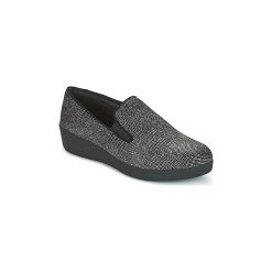 Tenisówki FitFlop SUPERSKATE. Czarne trampki i tenisówki damskie FitFlop, bez wzorów, bez zapięcia. Za 449,00 zł.