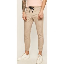 Tommy Jeans - Spodnie. Szare spodnie męskie Tommy Jeans, m, bez wzorów, z elastanu. Za 399,90 zł.