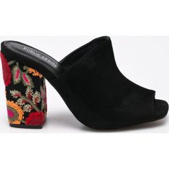 Chodaki damskie: Public Desire – Klapki