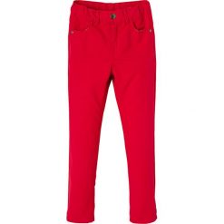 Spodnie w kolorze czerwonym. Czerwone spodnie niemowlęce Vertbaudet Boys & Co., w paski. W wyprzedaży za 42,95 zł.