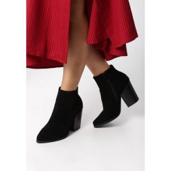 Czarne Botki Jaden. Czarne botki damskie Born2be, bez obcasa, na obcasie, bez zapięcia. Za 129,99 zł.