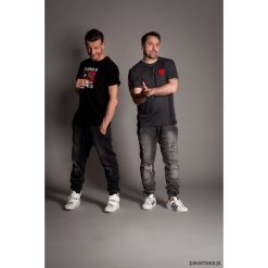 Męskie jeansy. Szare jeansy męskie z dziurami Pakamera. Za 169,00 zł.